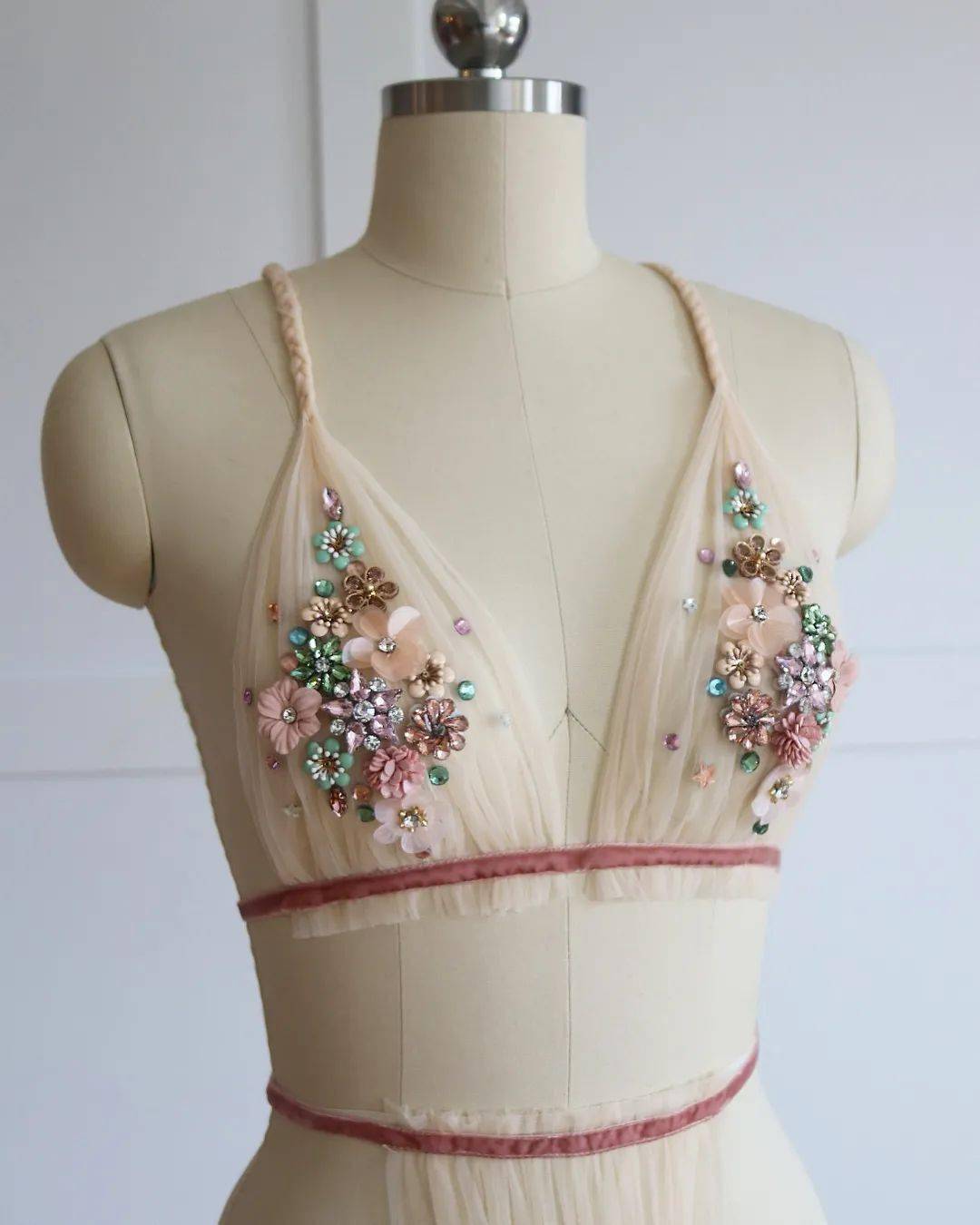 @lirika|小众品牌分享 | 女孩们都想要草莓裙