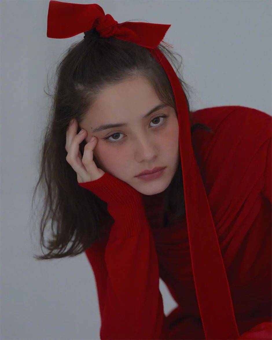 长在大家审美点上的“厌世颜”什么样？_搜狐网