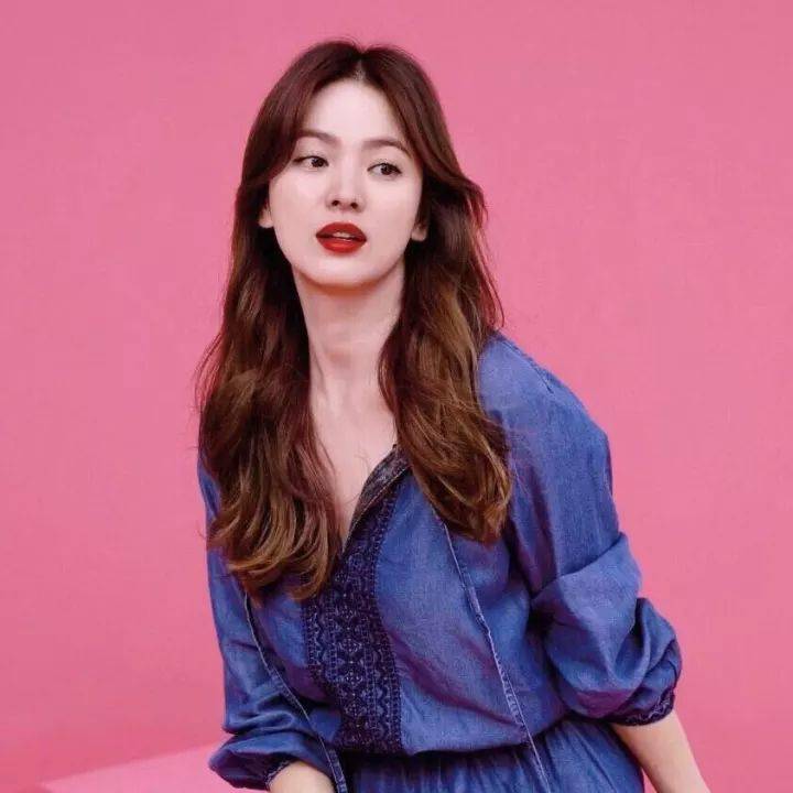 脸型|换个刘海老十岁？千万不要被这个发型给坑了...