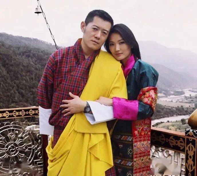 终身|7岁定终身，29岁怀二胎……这个不丹王后有点不一般！