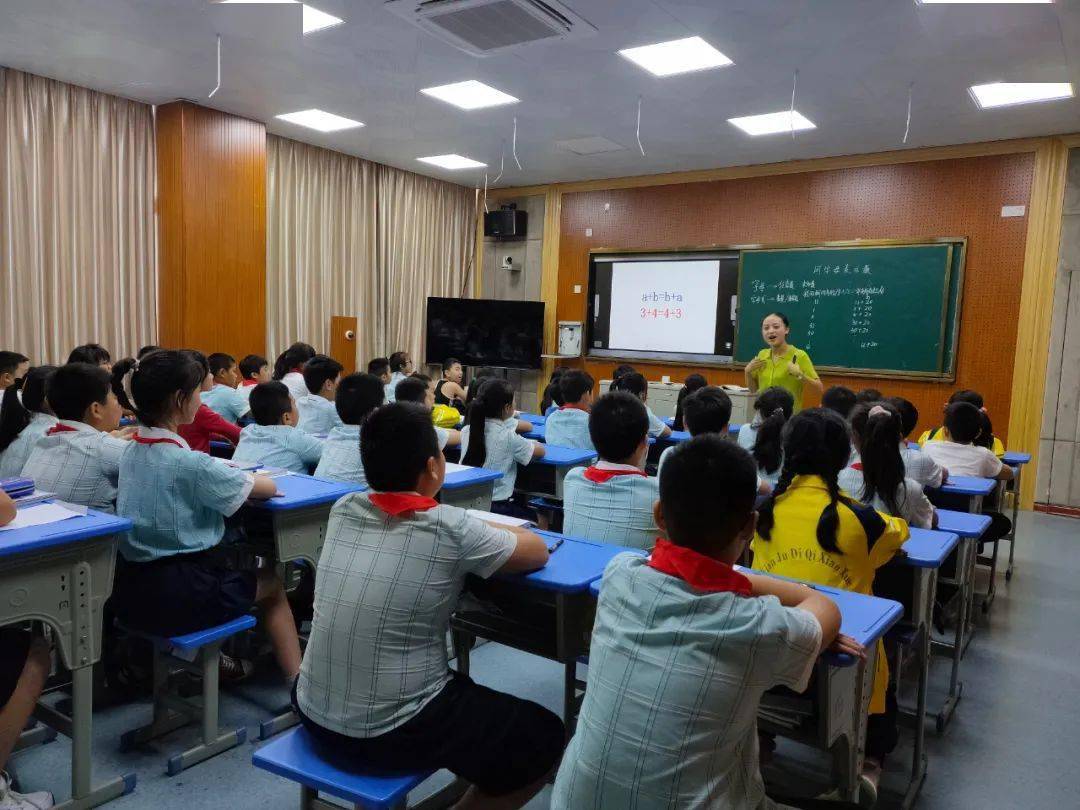 不忘育人初心牢记教师使命仙居县第七小学党支部开展红烛先锋双亮日