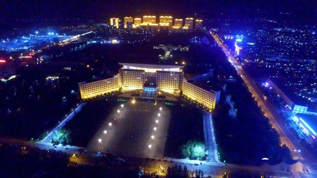 绥化市政府广场夜景