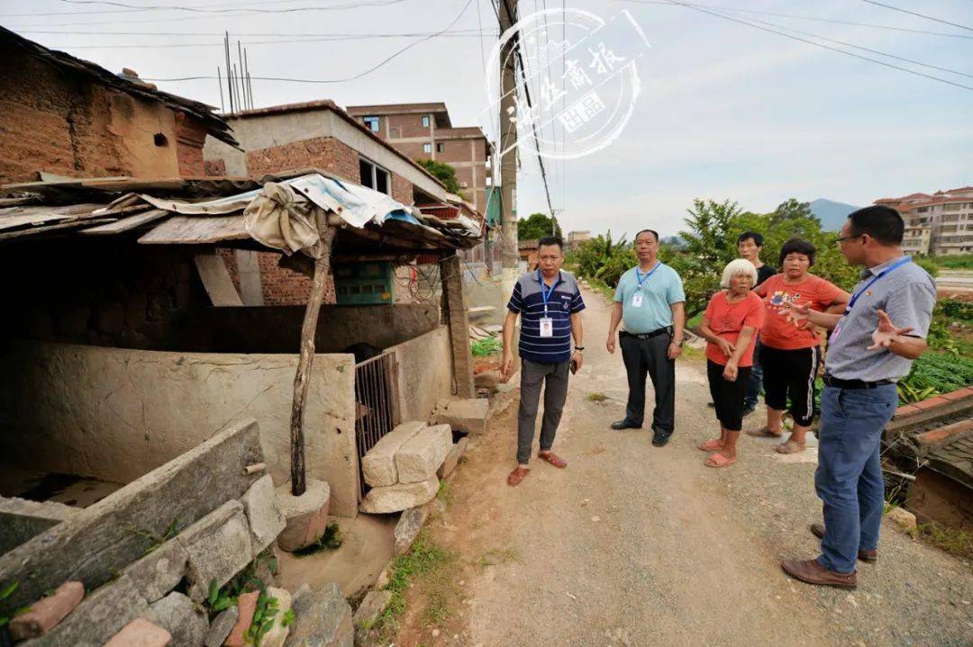 仑苍镇人口_仑苍镇召开第七次全国人口普查工作推进会