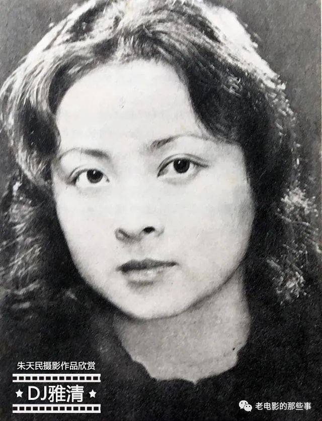 摄影|老照片,罕见又珍贵,其中有素颜的周洁和41岁的上官云珠