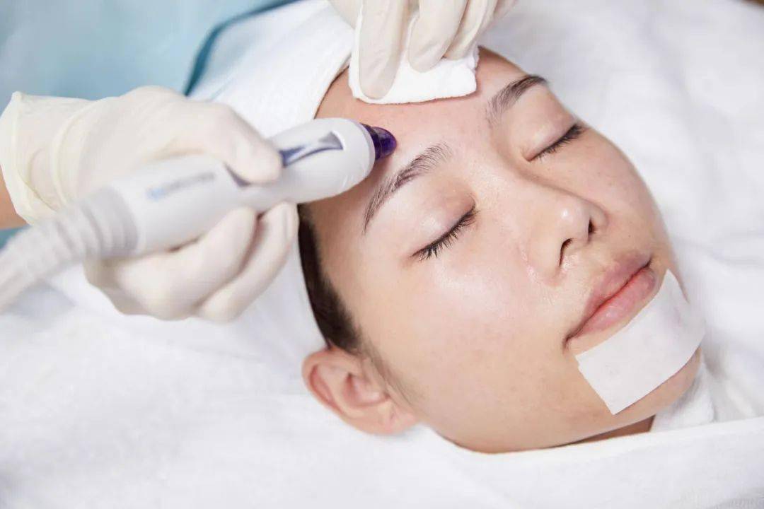 小气泡|花9块钱在福州这家店做了医美,做完就后悔了!