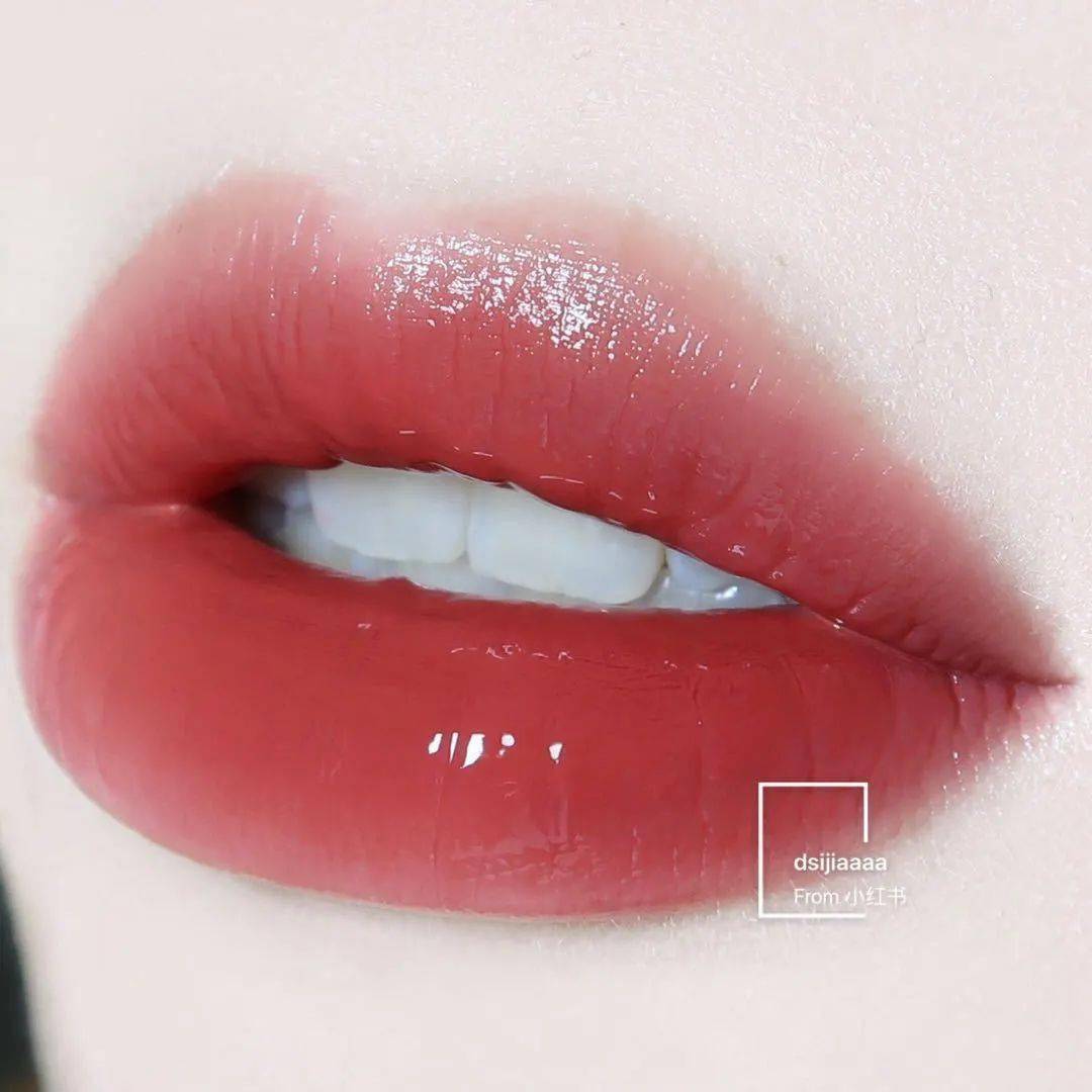 郑瑄茉|BLACKPINK回归造型都是天价？深扒明星化妆师用什么！