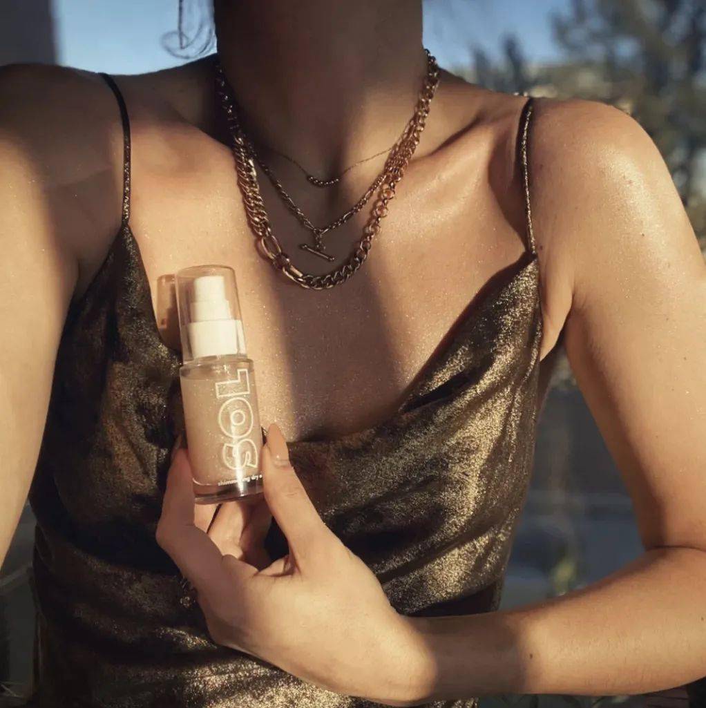 王一|香菜味的新品香水?怕是只有王一博会喜欢....