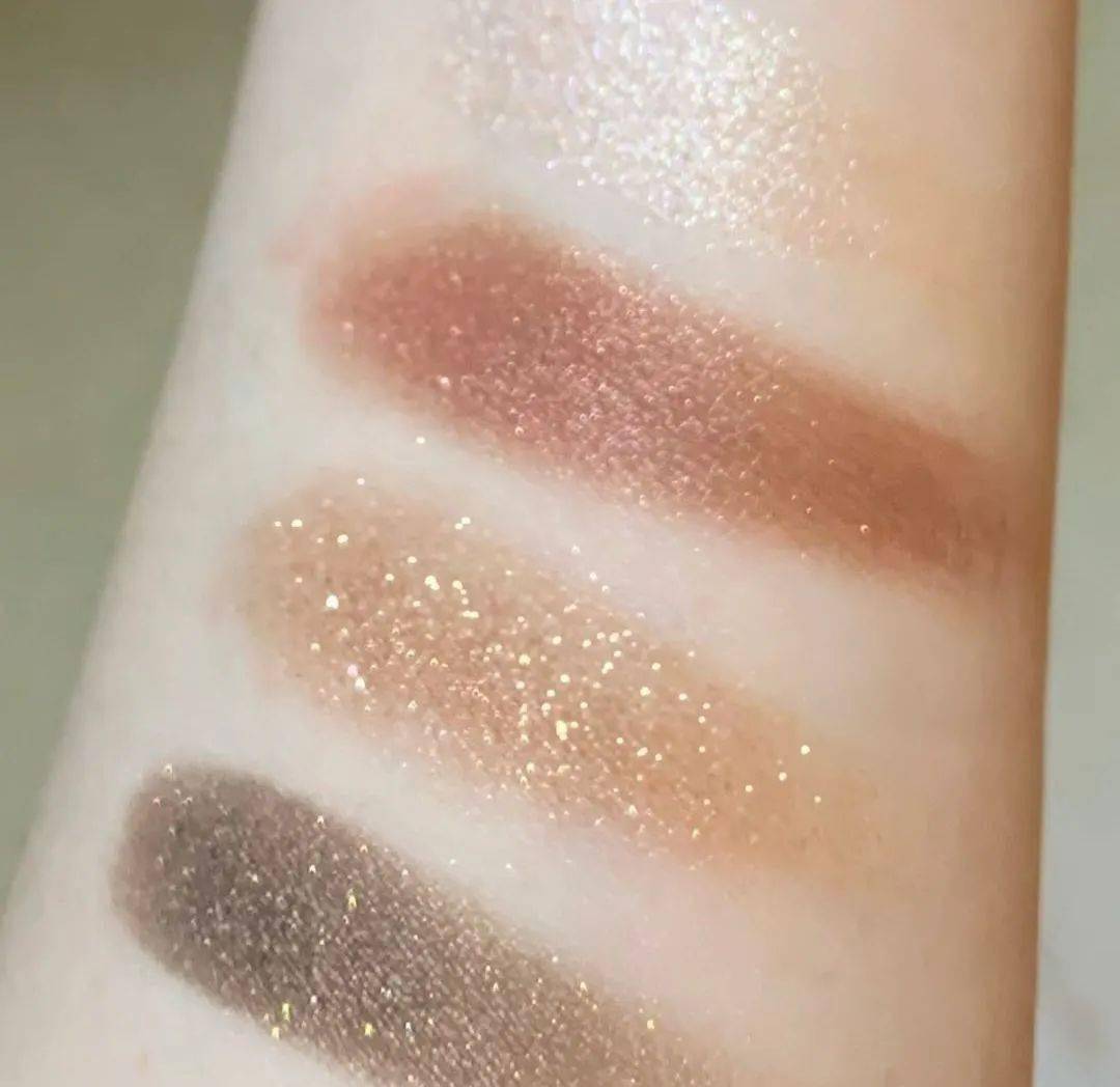 郑瑄茉|BLACKPINK回归造型都是天价？深扒明星化妆师用什么！