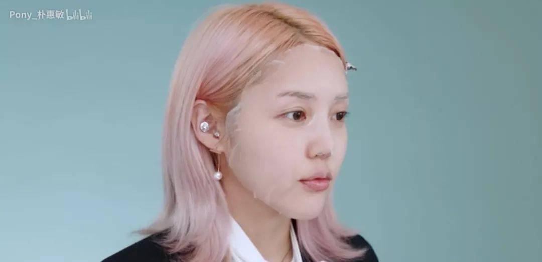 搪瓷|被赵露思的塑料韩语圈粉，但细看她搪瓷肌才更吸睛！