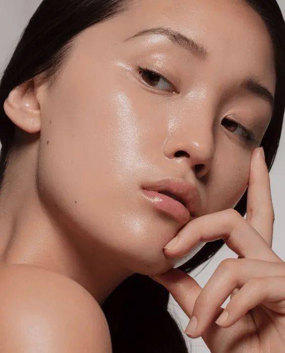 肌肤|水光妆升级版来了,又美又立体的海豚玻璃肌你听过吗?