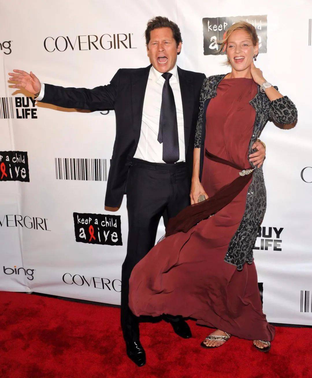 方式|格温妮丝·帕特洛婚内出轨的旧情，牵出乌玛·瑟曼未婚生女的心酸往事