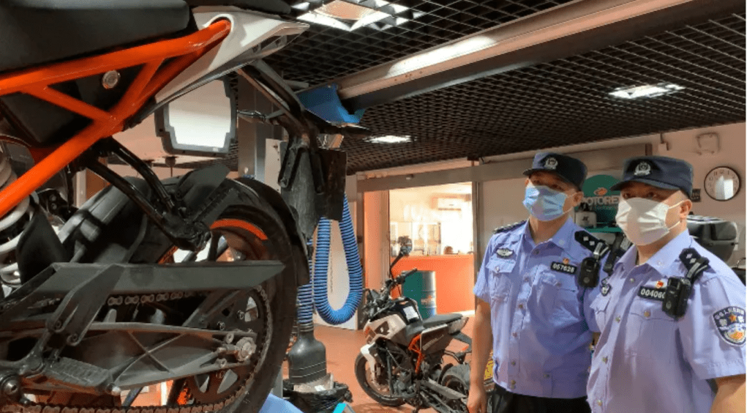 工具车改装大全 2105b649e2aa45c0aaff04b28c416958.png