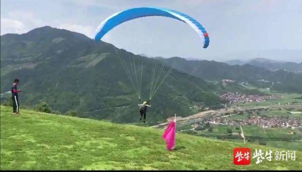 任玉洁|这个新生有个性：高一考到AOW潜水员资格证，14岁时走遍大半个中国