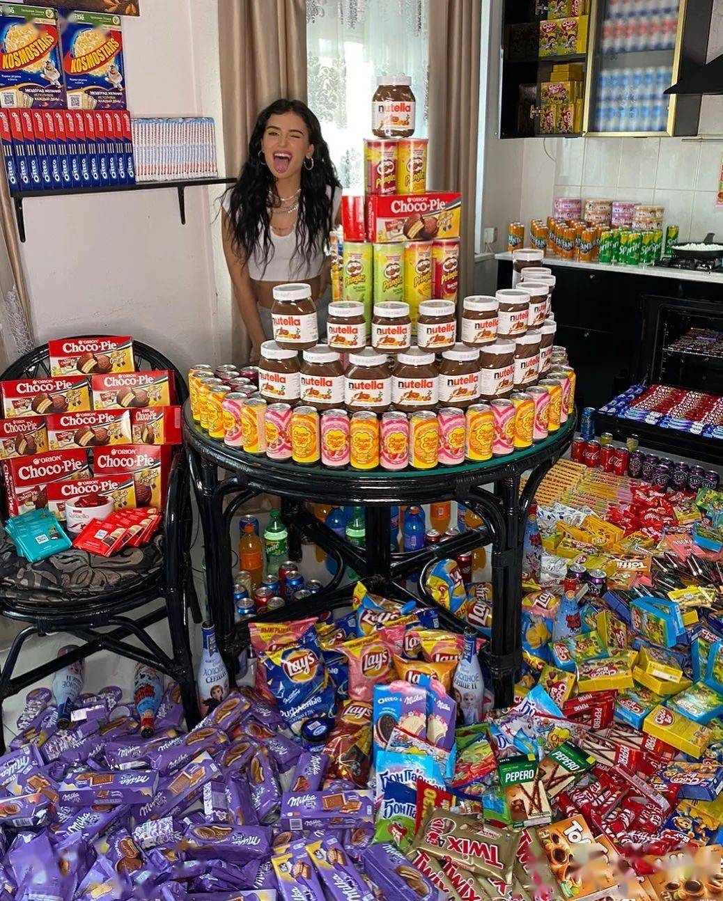 公主|迪士尼抓错了在逃公主？网友：是，真公主正在俄罗斯当女王！