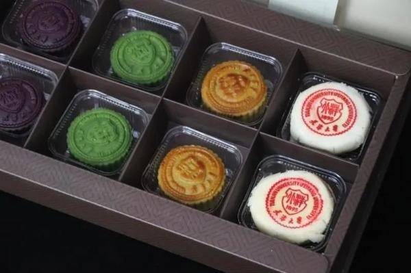 月饼|2020高校月饼陆续上线！第一个就亮了……