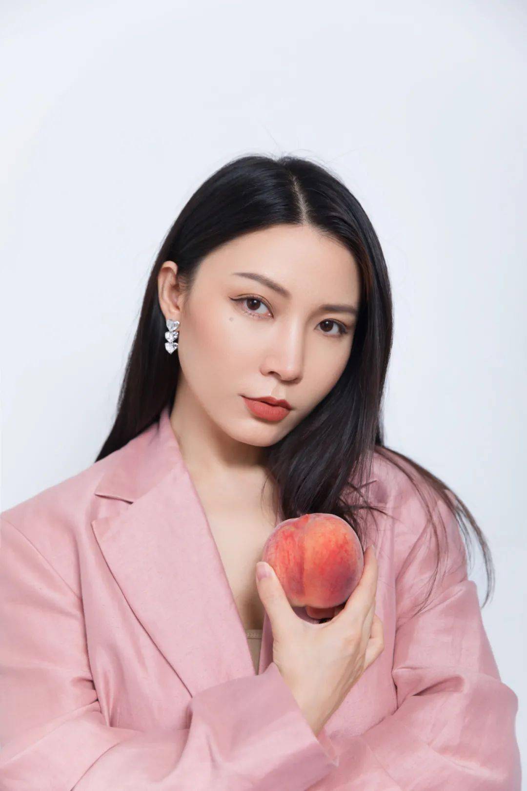 彩妆|2020几十款大牌彩妆新品测评干货来了,仙女们快冲