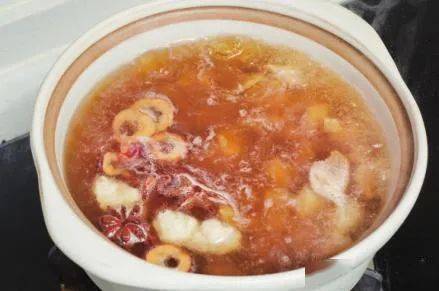 什么炖猪肚吃对胃有好处 8a49228d48874c3189109c58dd68f38f.jpeg