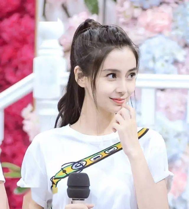 发型|头发长别老披着！这10种发型让你又美又有女人味！