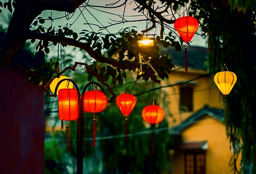 天红灯笼猜成语_大红灯笼图片(2)