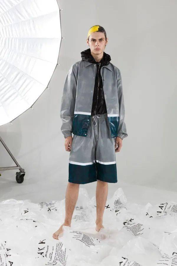 日本|承袭于三宅一生的精致街头雅痞，这个小众日本品牌有点东西