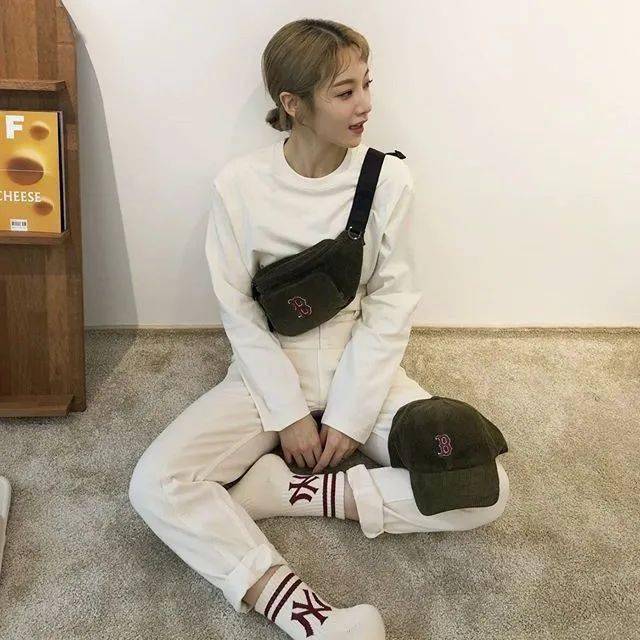 水润|《恶之花》李准基变身韩版“张东升”，女主发光美貌全靠“妆”？