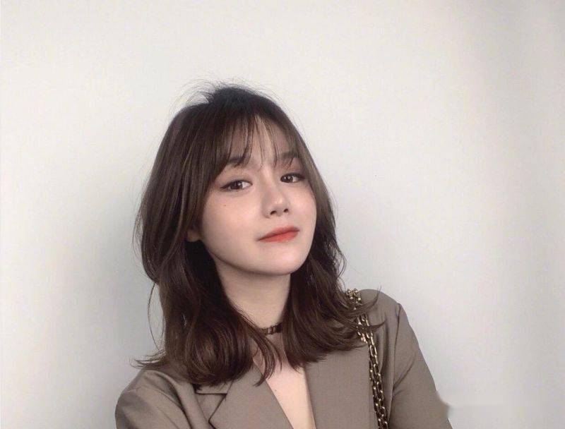 “ayx官方网站”
2020最新盛行“不长不短”发型(图25) “ayx官方网站”
2020最新盛行“不长不短”发型(图25)