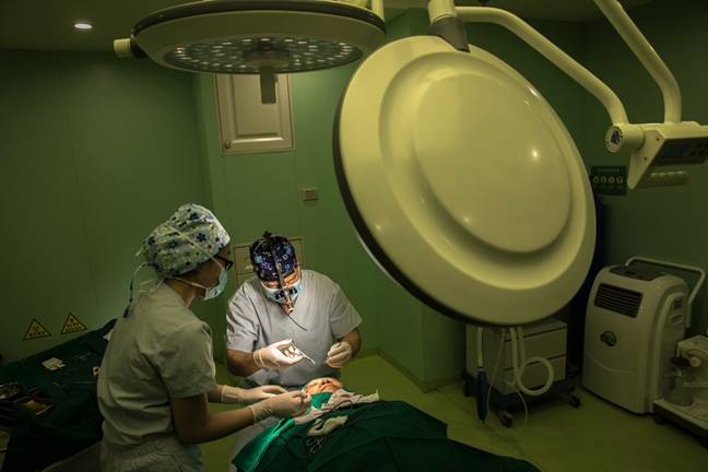 乱象|医美行业乱象：从业者不专业，假产品泛滥