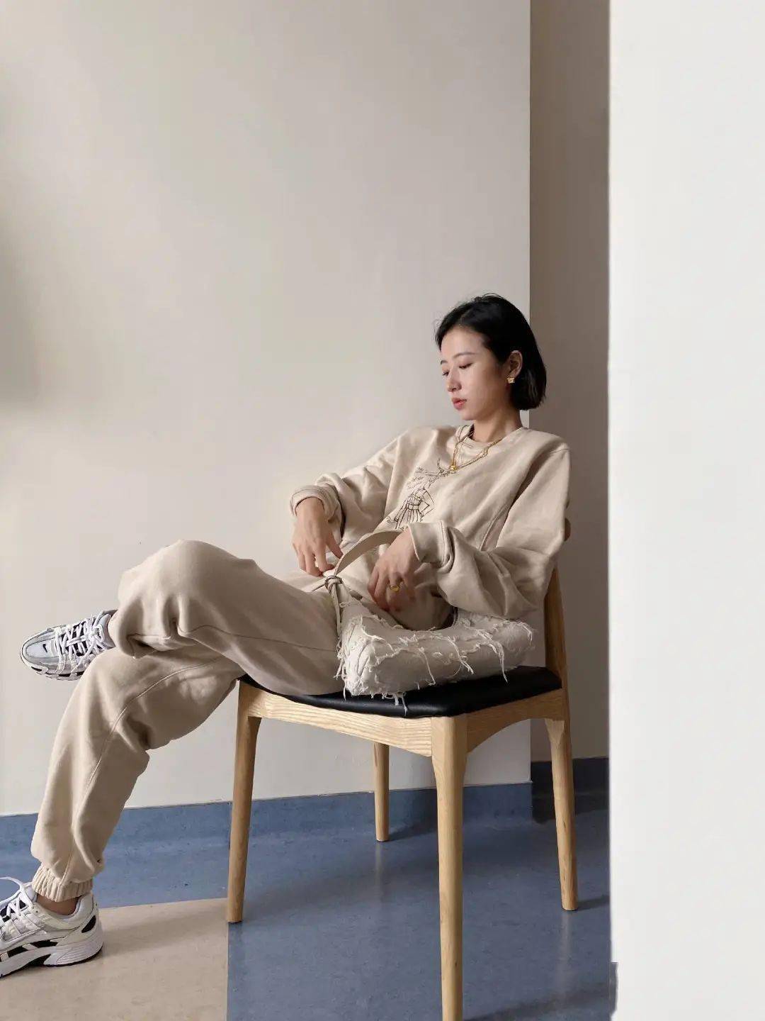 短发|这个女人好迷人！还有什么造型是她驾驭不了的？