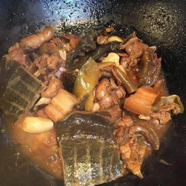 五花肉|色泽红润，鲜香入味！五花肉红烧甲鱼