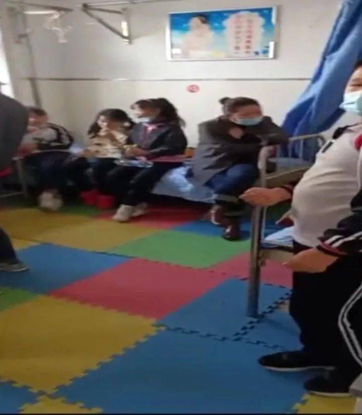 哈尔滨4所学校240名学生现呕吐腹泻，午餐已送检