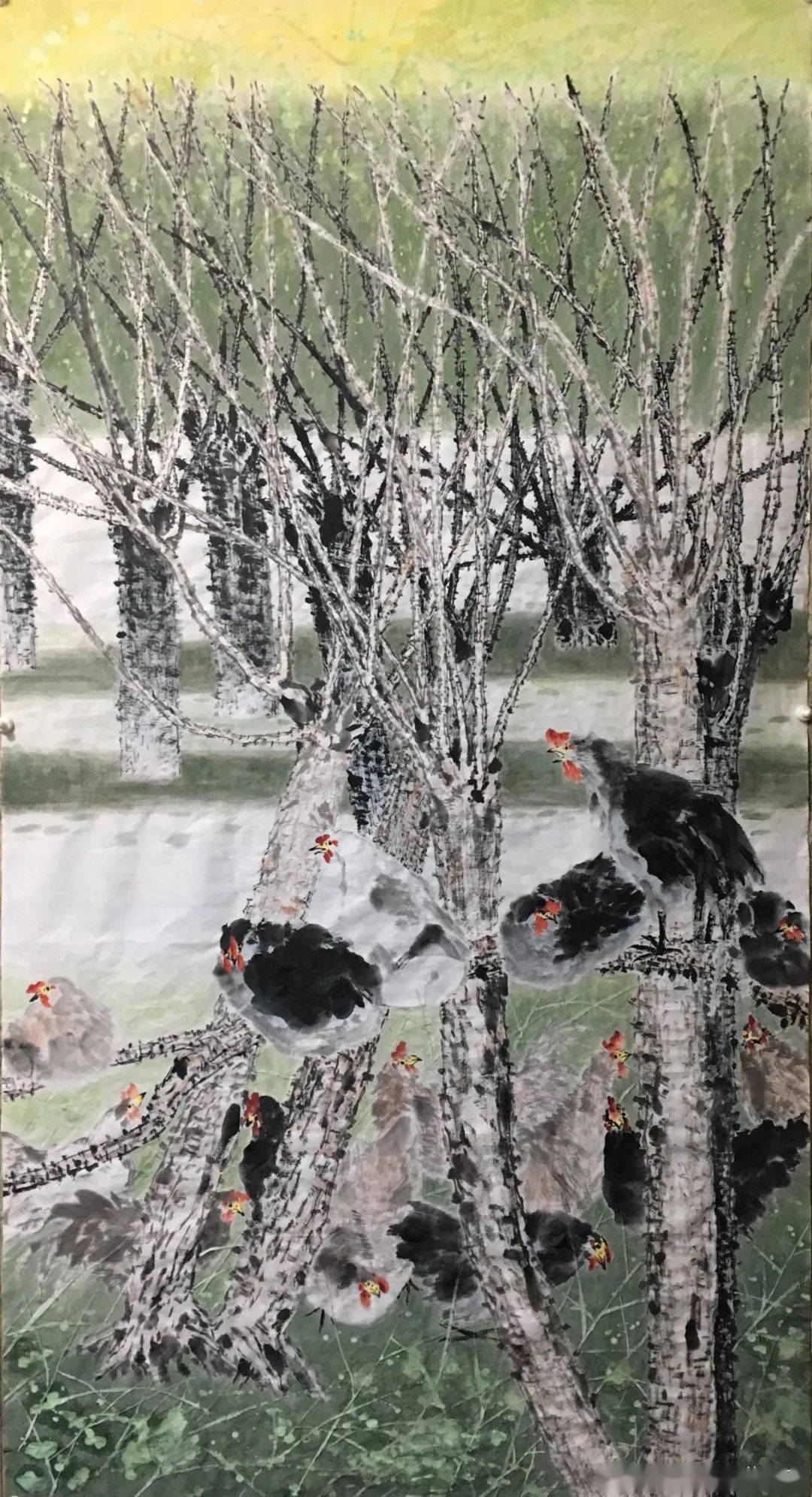 沈保良《鸡鸣桑树巅》97×180cm 国画▲沈建江《收货》55×78cm 粉