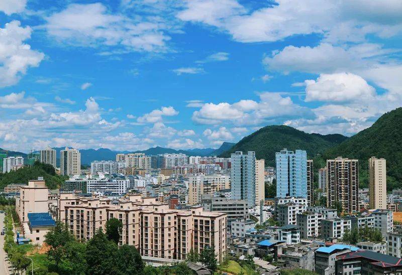 野城村人口_东汇城超市人口图片