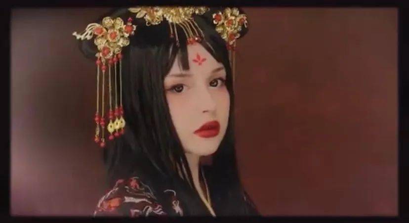 李佳琦|一次「换头」13亿人围观：比李佳琦更讨女人欢心的男人来了