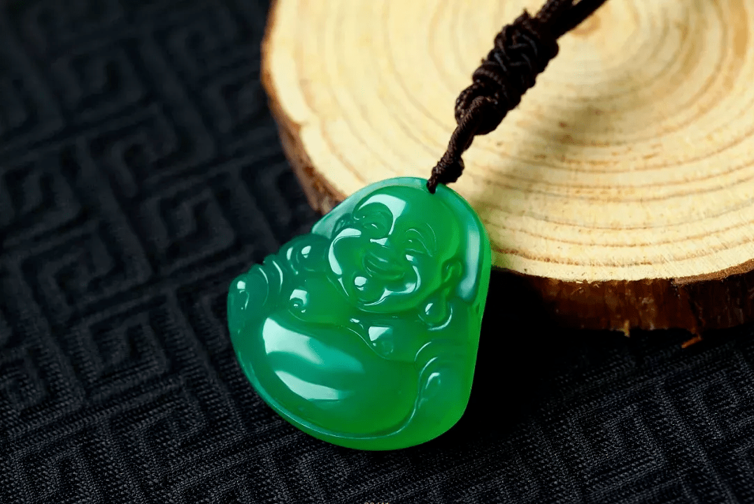 手镯|金星花18000买翡翠手镯被骗！更让人气愤的，是她朋友说的3个字...