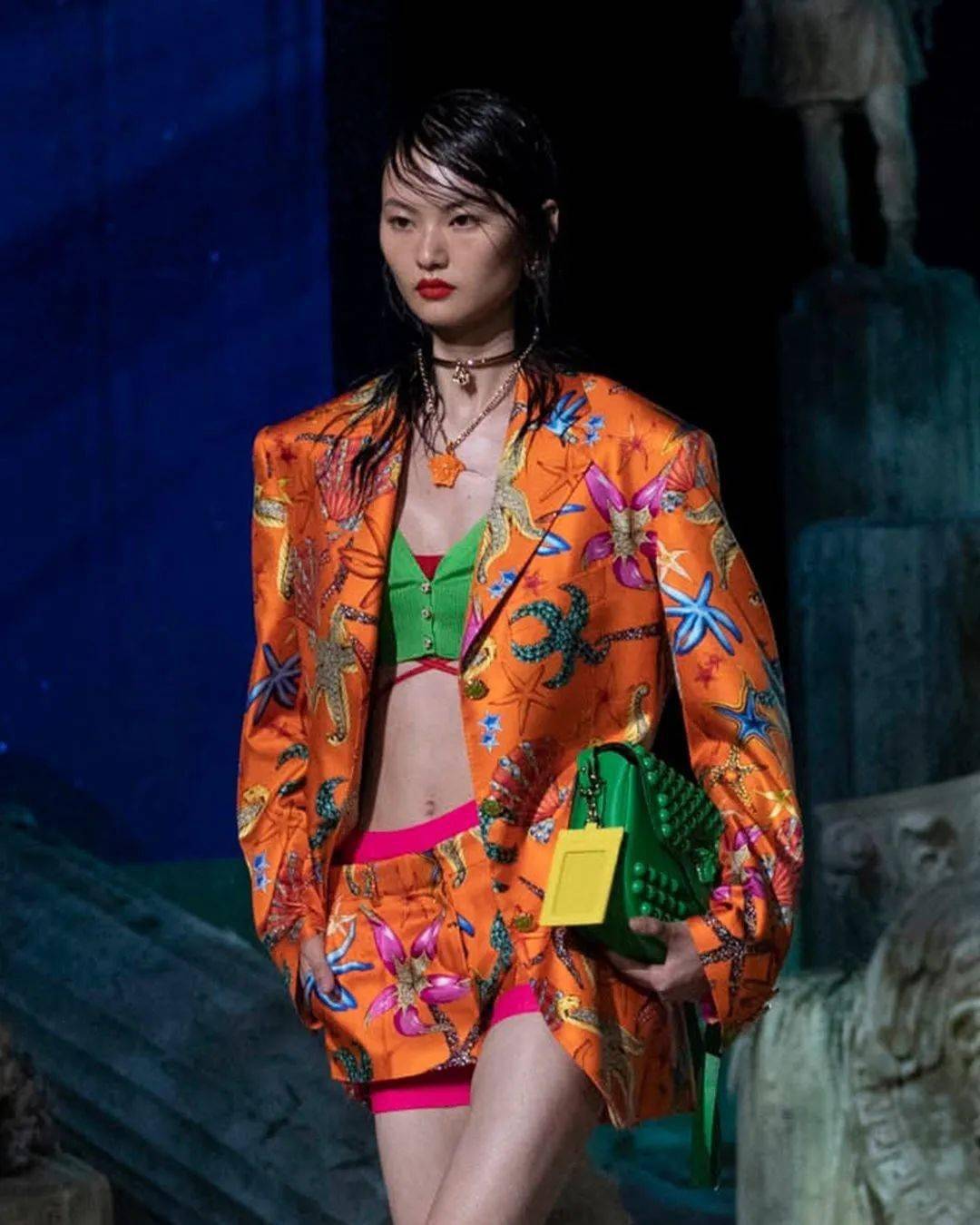 米兰|米兰时装周才举办两天,就有模特新冠阳性了!