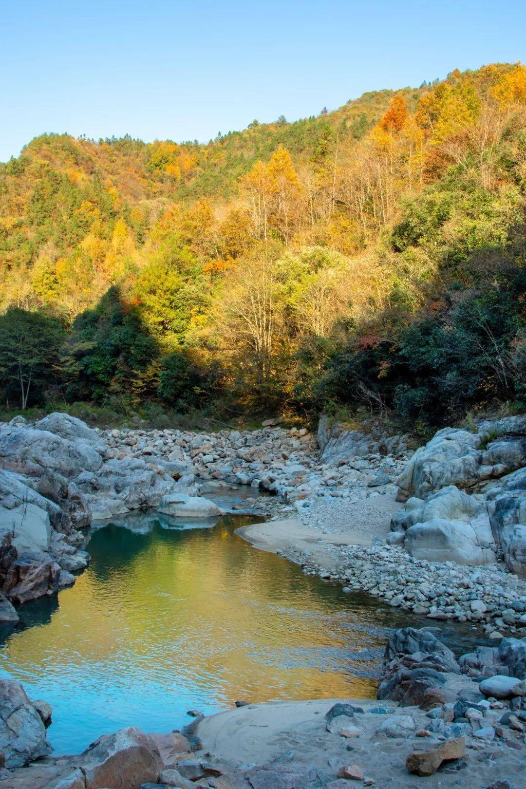 大别山惊现一个神秘峡谷,国庆小长假探否?