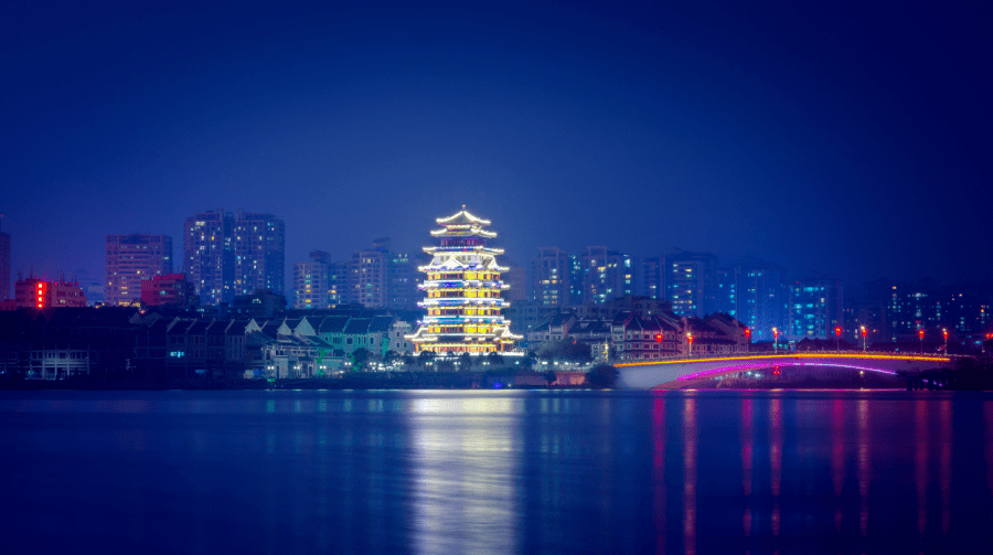 打造惠州六大夜游新地标1100余场文旅活动各有亮点八大夜色主题精彩