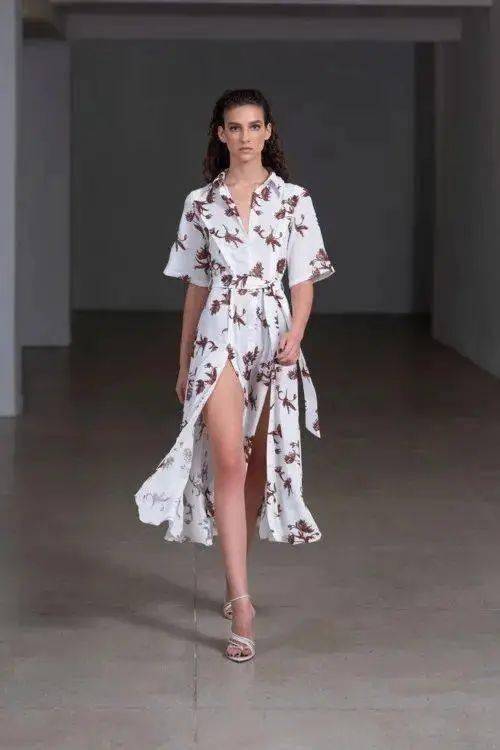 流行色|秋冬流行色新鲜出炉！秋季8大外套流行趋势/ 现在可以穿的2020秋冬连衣裙 /2020/2021秋冬最时尚的裤子指南！