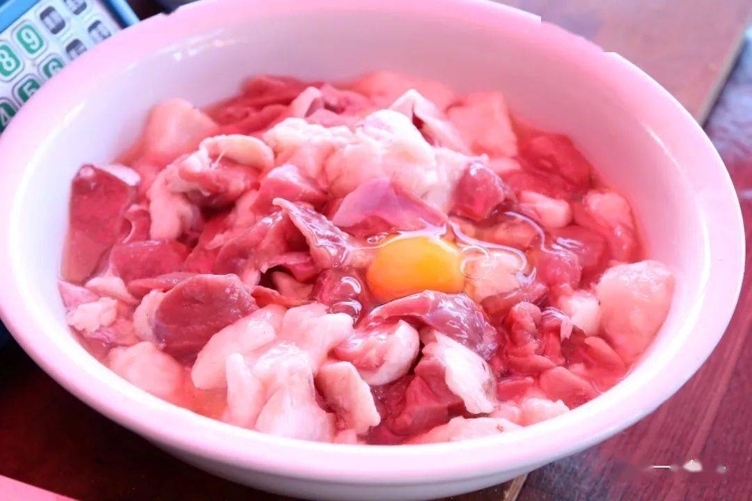 设拉子|这世上没有什么是一顿烧烤不能解决的……