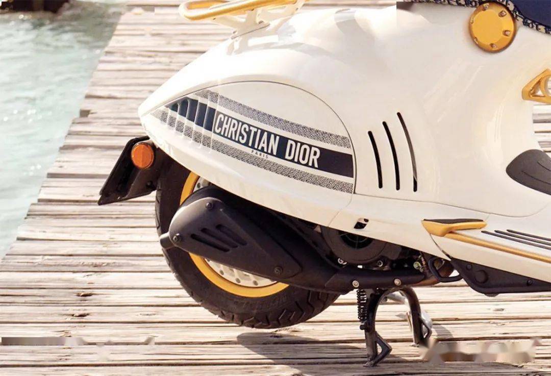 Stussy|10万的Dior X AJ不算啥，20万的Dior踏板车才是真香！