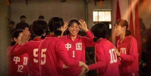 《夺冠》刷屏:中国女排背后的12个扎心真相,很多人没看懂!(2020.9.29)