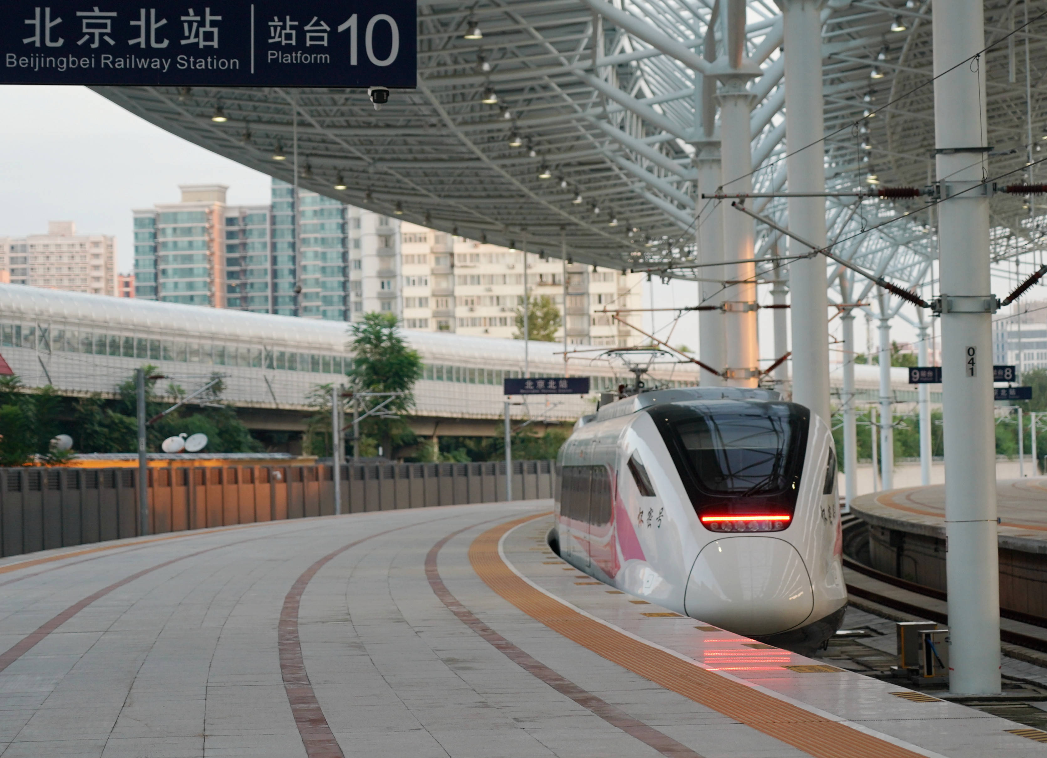 北京市郊铁路怀柔-密云线引入北京北站