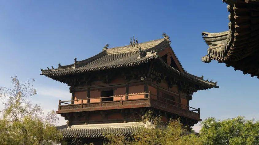 善化寺体现出唐宋,辽金时期建筑的演变和发展,反应出了中国古代建筑承