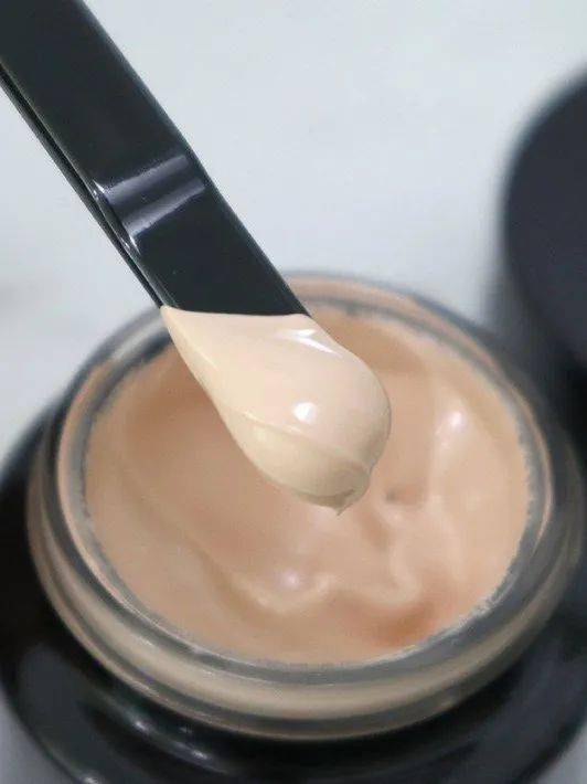 cr|2020最值得入手的秋冬新品粉底，第四款我劝你闭眼入！