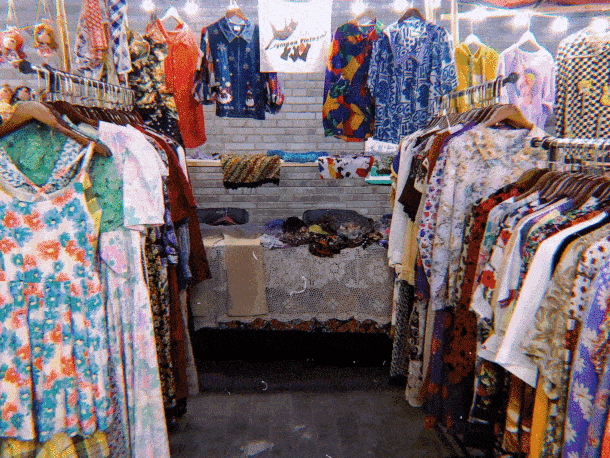 生活|复古车、网红摊、美食坊...刷爆朋友圈的潮流市集来五棵松了！