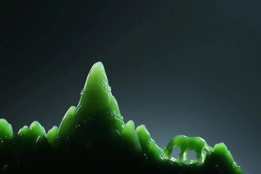 冰底|碧玉还是翡翠?这个玉石有点另类