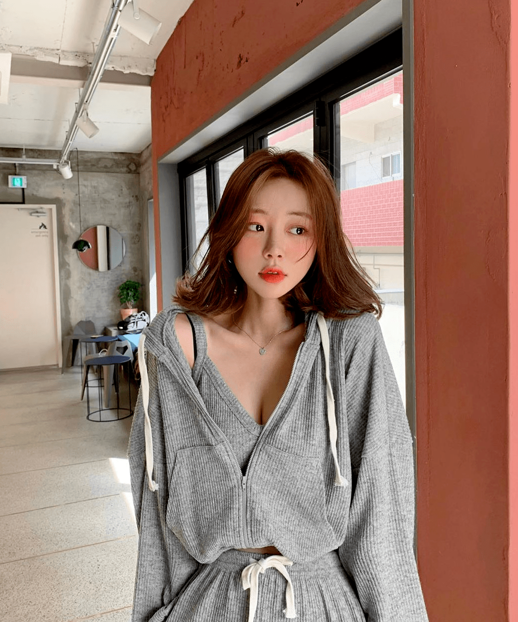 造型|入秋必选的第一款锁骨发造型