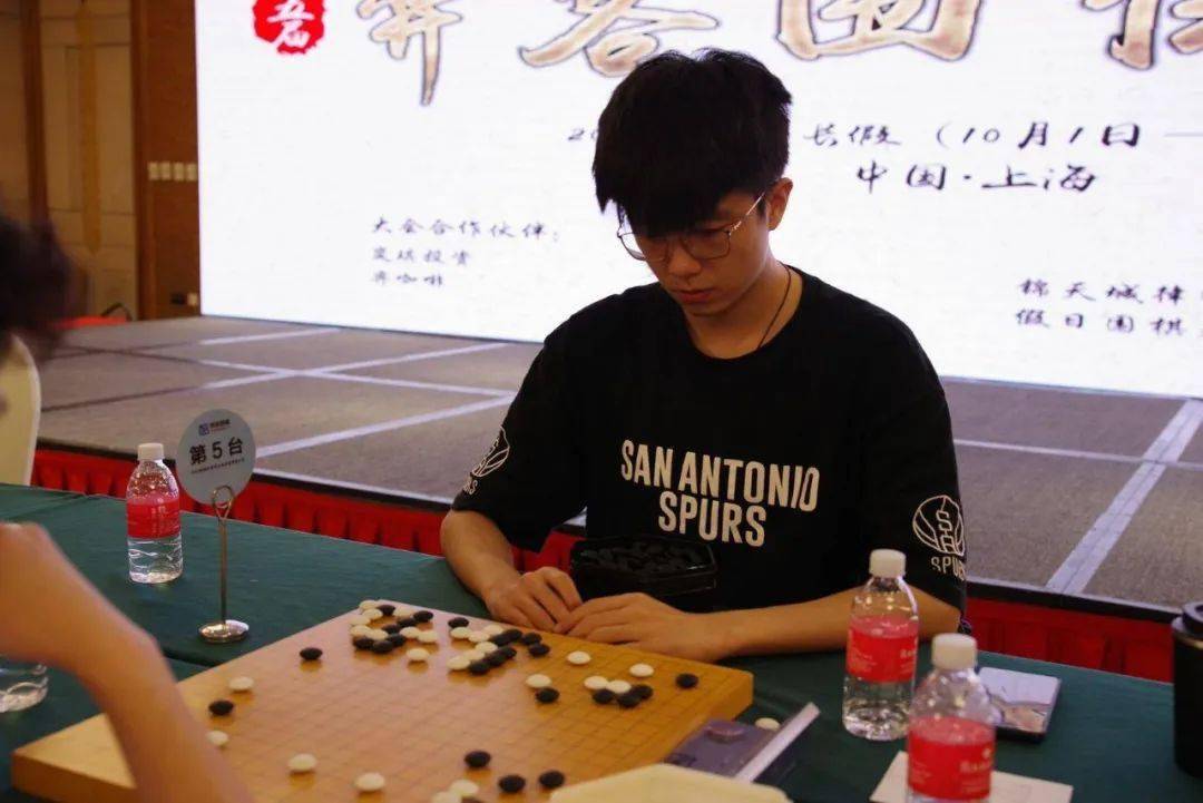 弈客围棋大会渐入佳境多项副赛精彩纷呈