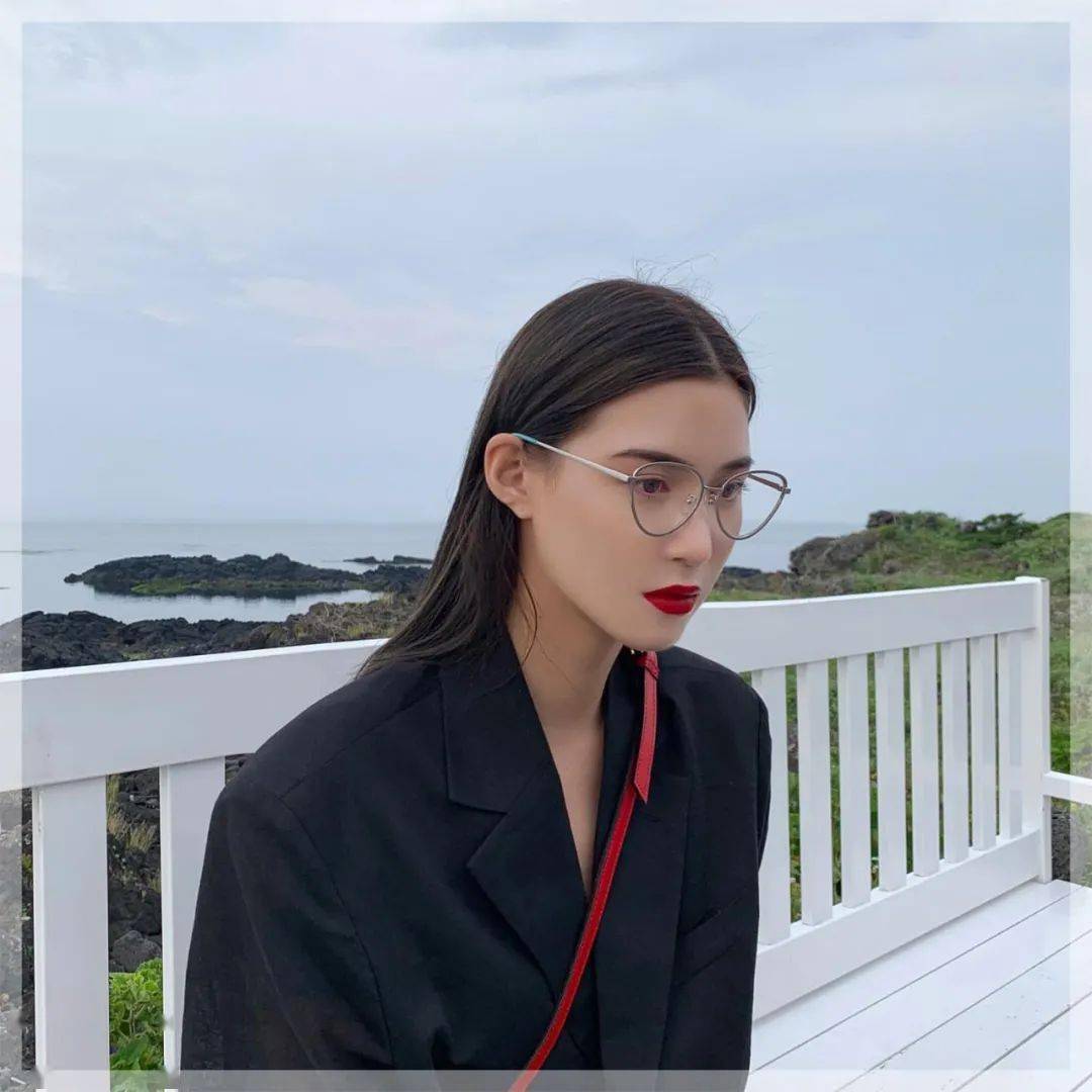 钟楚曦|南韩钟楚曦的「大佬风」穿衣模板，显高显瘦太绝了！