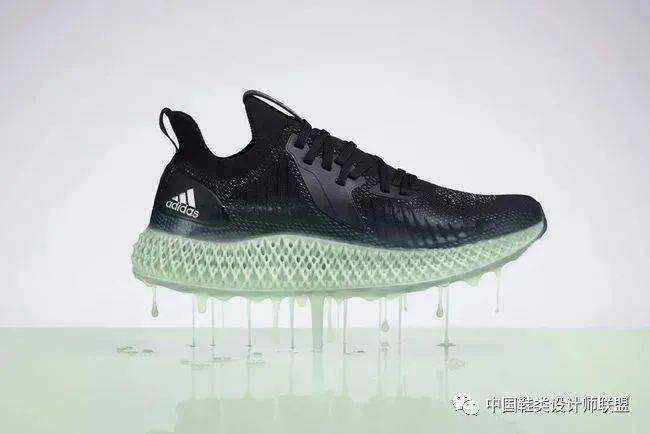 Waffle|侃鞋丨阿迪达斯的2020：惨痛之下，仍有光芒